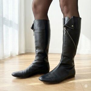 Sigerson Morrison black leather knee high zipper detail flat boots - size 8